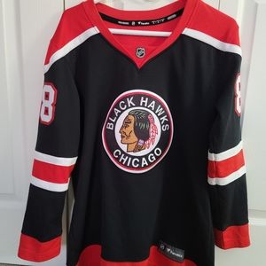 Fanatics womens retro Chicago Blackhawks jersey
